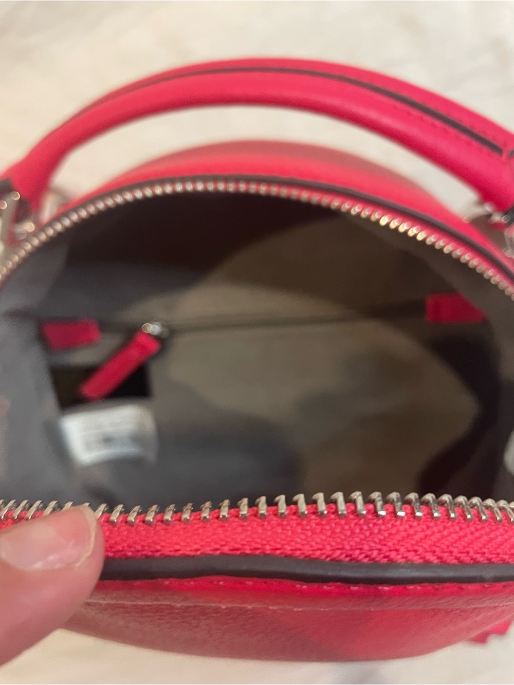 NWT Vince Camuto Circle Crossbody Bag Fruit Punch Pink Genuine Leather Round - Picture 6 of 10